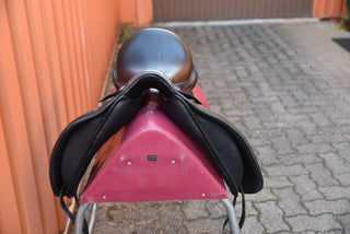 SeaBis Zamora Dressursattel 18 Zoll gebraucht - Zustand sehr gut