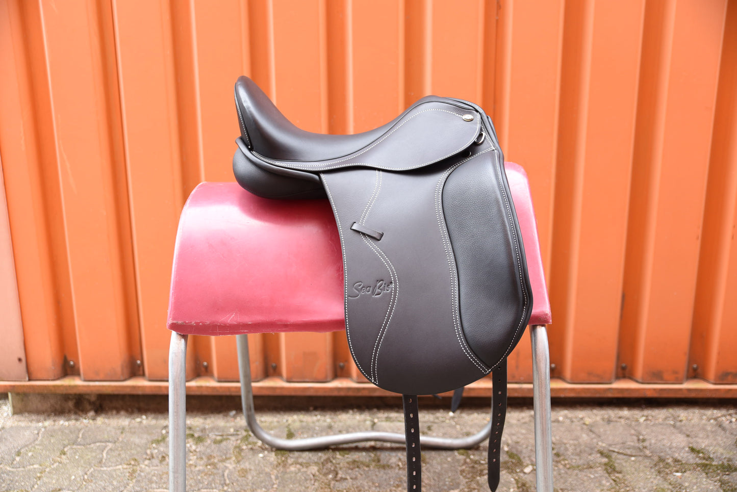 SeaBis Catagena Pro 17,5 Zoll schwarz Neusattel