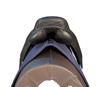 Massimo Dressur Saddle Up X Flachsitzer 17 Zoll Neu