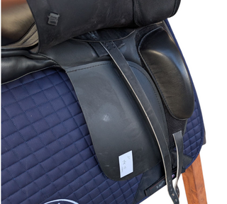 Passier Blue Style Dressursattel 18 Zoll gebraucht - Zustand gut