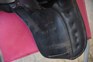 Zaldi New Kent Dressursattel 17 Zoll gebraucht - Zustand gut