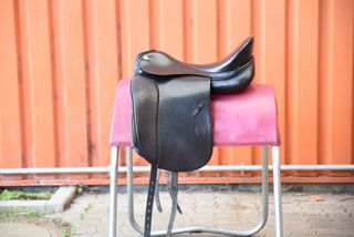 Schuhmacher Dressursattel Dynamic E 17,5 Zoll gebraucht - Zustand gut
