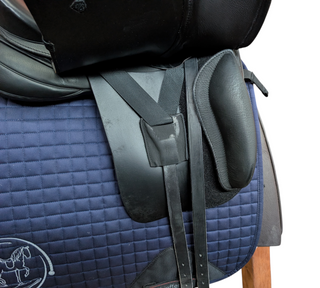 Sommer Esprit Dressursattel 17 Zoll gebraucht - sehr guter Zustand / Neuwertig