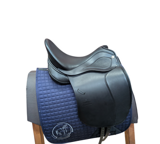 Sommer Diplomat Dressursattel 17 Zoll Neu