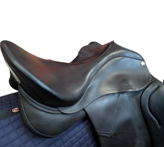 Sommer Opus Dressursattel 18 Zoll gebraucht - Sehr guter Zustand