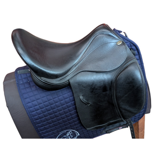 Harry Dabbs Dressursattel 17,5 Zoll gebraucht - Zustand sehr gut