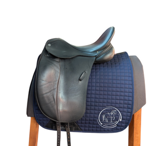 Albion SLK 17 Zoll Dressursattel gebraucht - Zustand gut