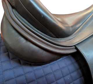 Erreplus Adelinde Dressursattel schwarz 18 Zoll gebraucht - Zustand gut