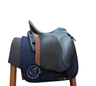 Iberosattel Dressage Andaluz 17,5 Zoll Barocksattel gebraucht - Zustand gut
