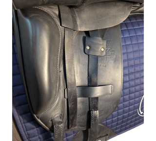 Albion SLK HH Dressursattel 17,5 Zoll Gebraucht - Zustand sehr gut
