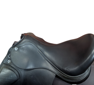 Prestige Philosophy Dressursattel 17 Zoll gebraucht -Zustand gut