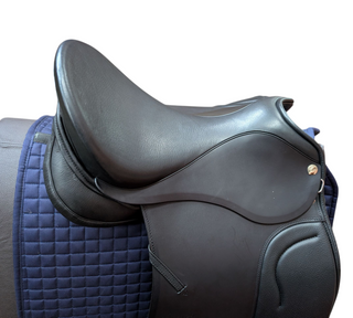 Sommer Opus Dressursattel 17.5 Zoll schwarz Neu