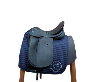 Karl Niedersüß Crescendo Dressursattel 45/ 17,5 Zoll Neu