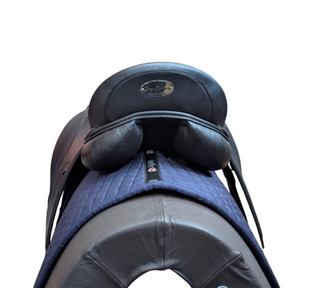 Jorge Canaves One Dressursattel 17,5 Zoll schwarz Neusattel Franz. Kissen Halbtief