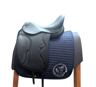 Jorge Canaves One Dressursattel 17,5 Zoll schwarz Neusattel Franz. Kissen Halbtief