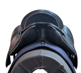 Sommer Minos Dressursattel Barocksattel 17,5 Zoll gebraucht - Sehr guter Zustand