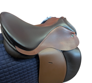 Karl Niedersüß Crescendo Dressursattel 45/ 17,5 Zoll Vorführer