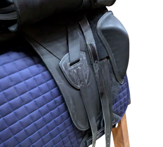 Erreplus Adelinde Dressursattel schwarz 17 Zoll gebraucht - Zustand gut