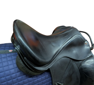 Erreplus Adelinde Dressursattel schwarz 17 Zoll gebraucht - Zustand gut