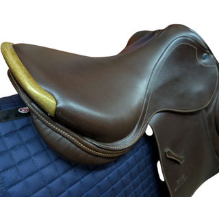 Stübben Portos Springsattel 17 Zoll gebraucht - Zustand gut