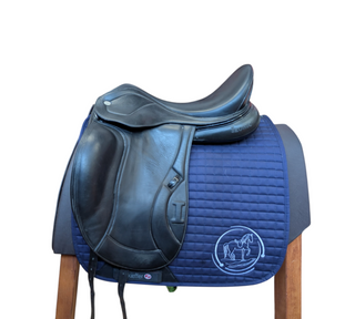 Ikonic Evolution Dressursattel 18 Zoll - Gebraucht Zustand In Ordnung